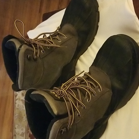 Columbia Duck Boots - Picture 2 of 8